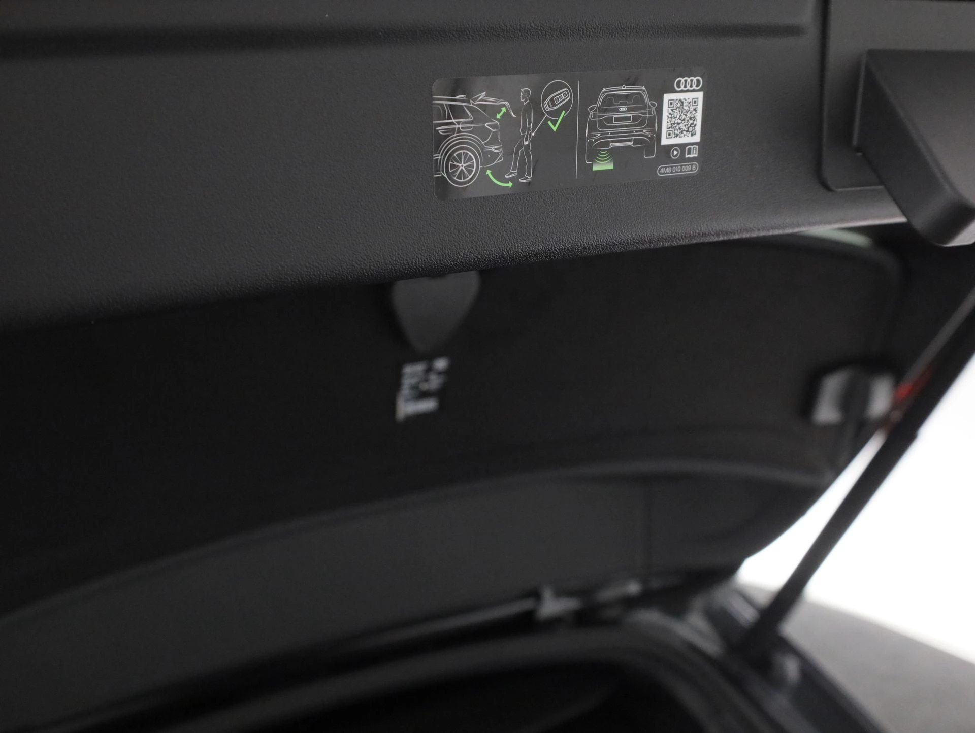 Hoofdafbeelding Audi A6 Avant e-tron