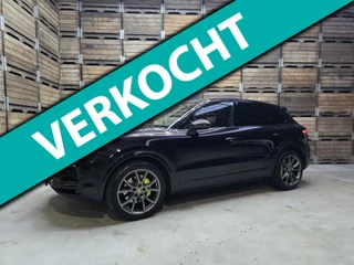 Porsche Cayenne 3.0 E-Hybrid PANO Luchtvering Sport Chrono pakket BOSE Softclose 21''LM