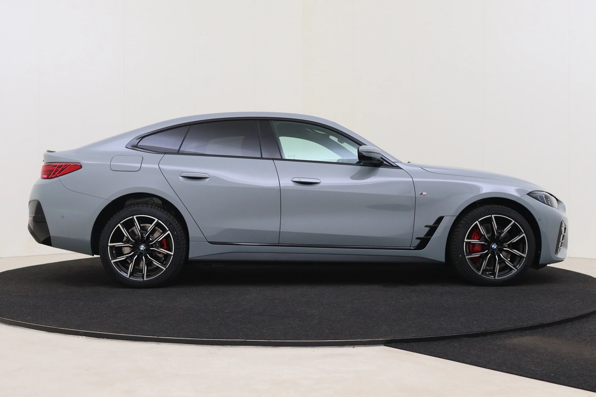 Hoofdafbeelding BMW i4