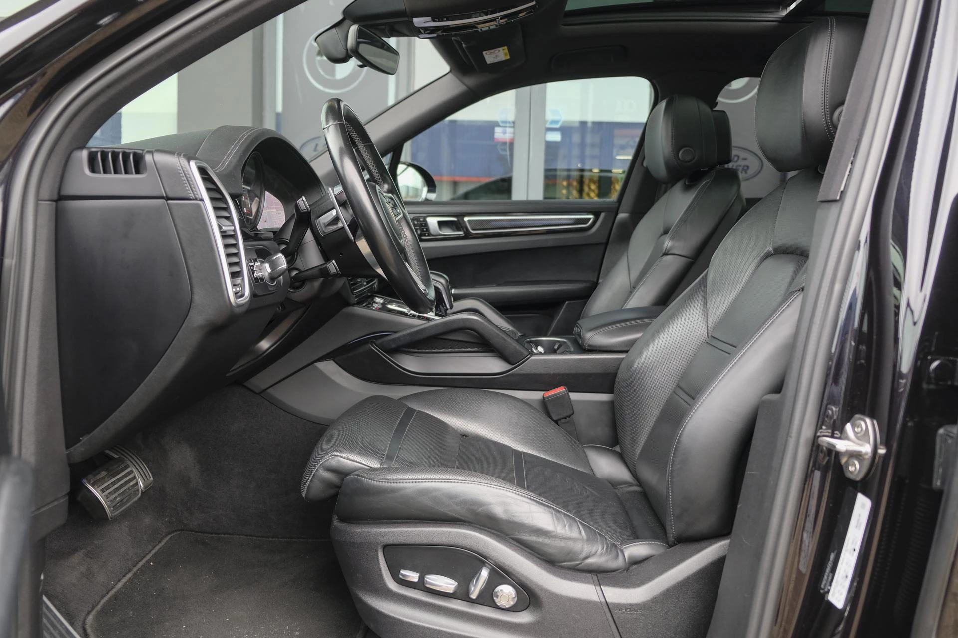 Hoofdafbeelding Porsche Cayenne