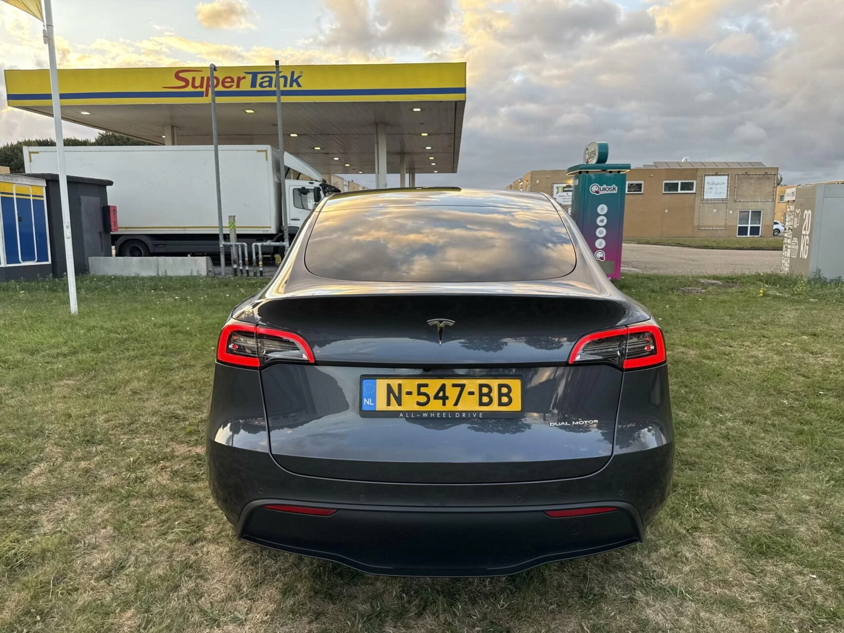 Hoofdafbeelding Tesla Model Y