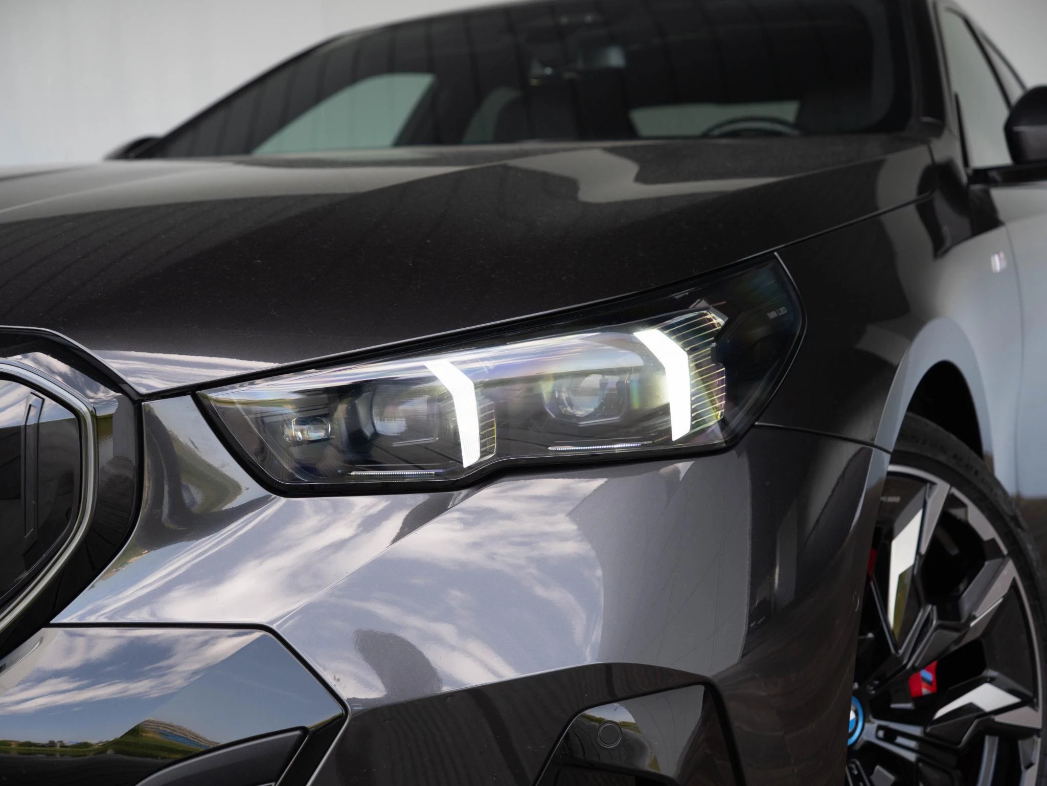 Hoofdafbeelding BMW i5