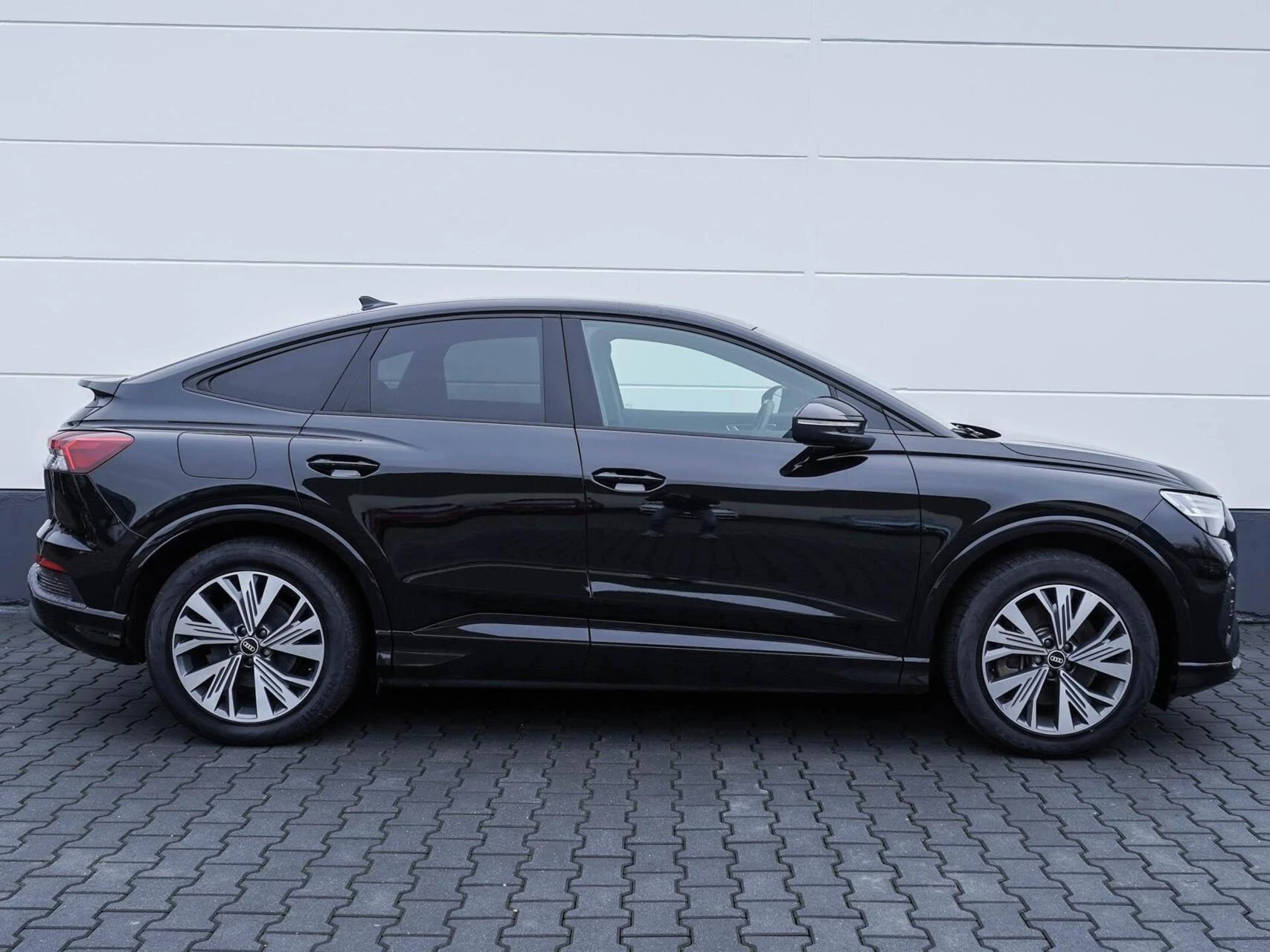 Hoofdafbeelding Audi Q4 e-tron