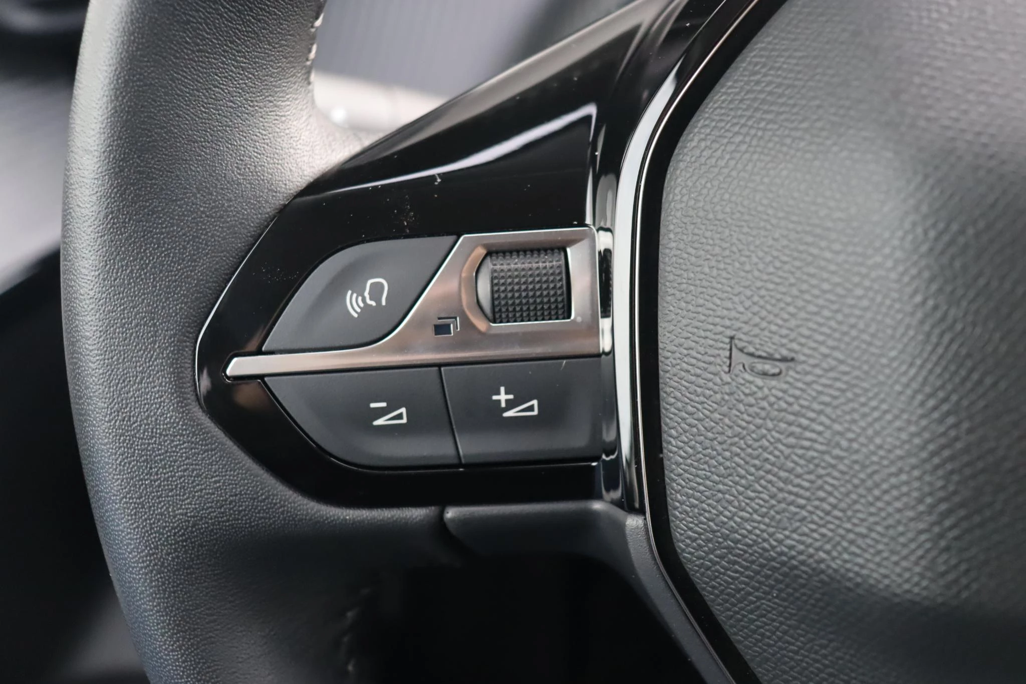 Hoofdafbeelding Peugeot e-208