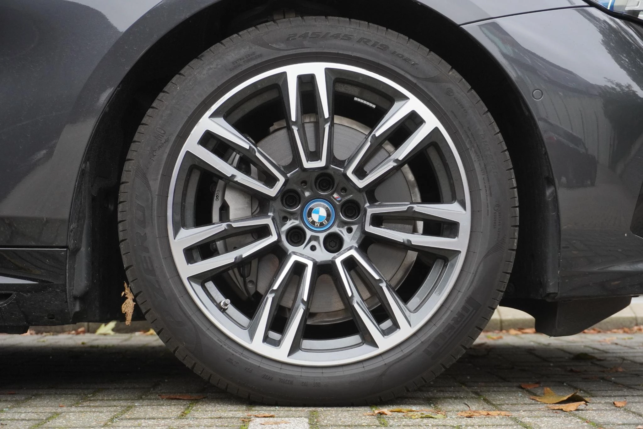 Hoofdafbeelding BMW i5