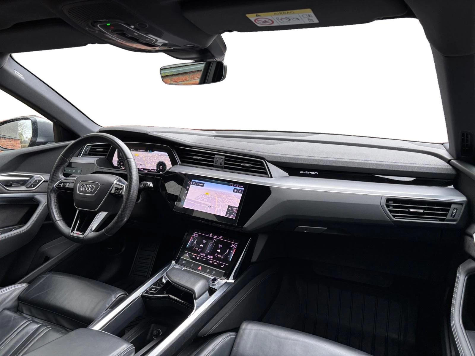 Hoofdafbeelding Audi e-tron