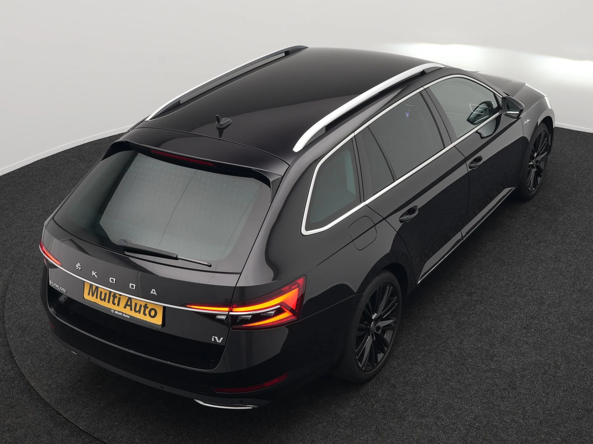 Hoofdafbeelding Škoda Superb
