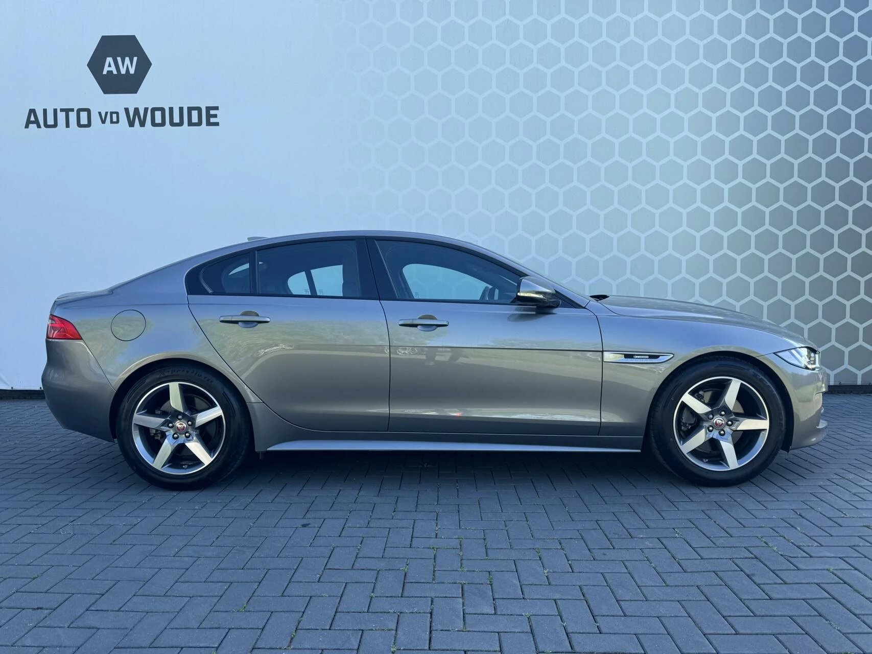 Hoofdafbeelding Jaguar XE