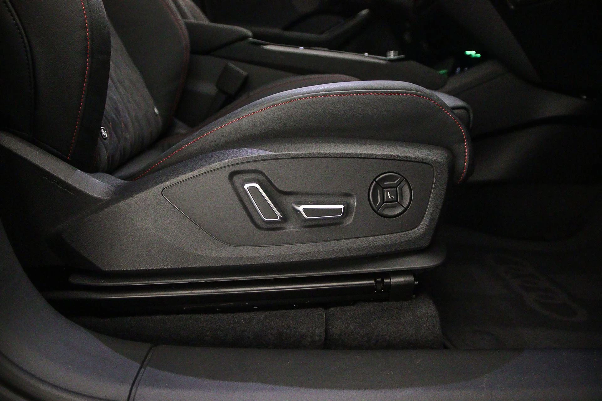 Hoofdafbeelding Audi SQ6
