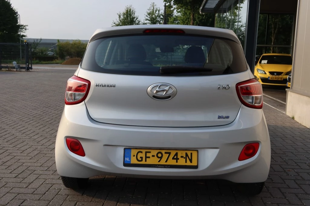 Hoofdafbeelding Hyundai i10