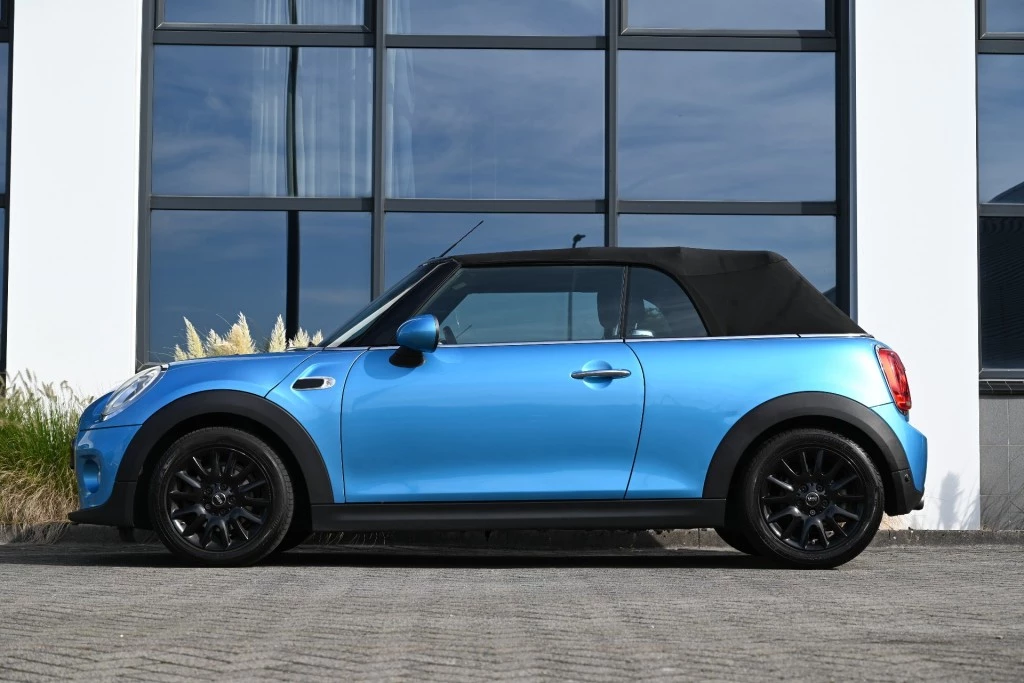 Hoofdafbeelding MINI Cabrio