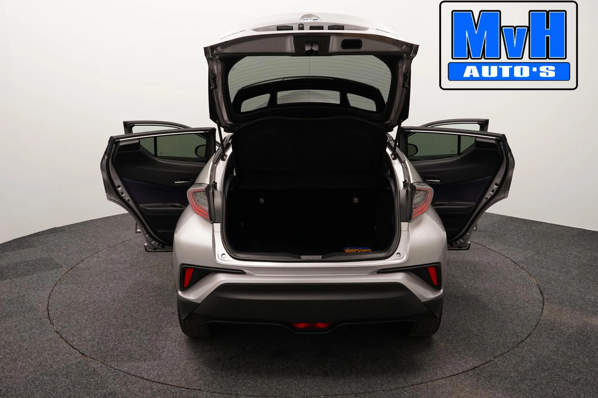 Hoofdafbeelding Toyota C-HR