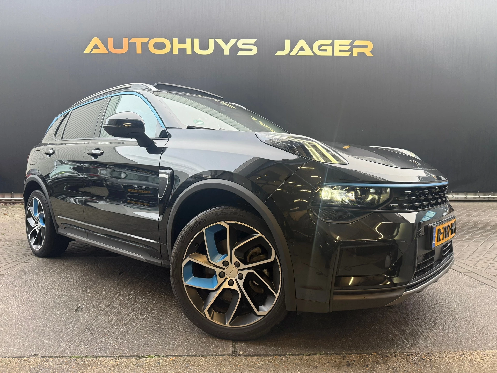 Hoofdafbeelding Lynk & Co 01