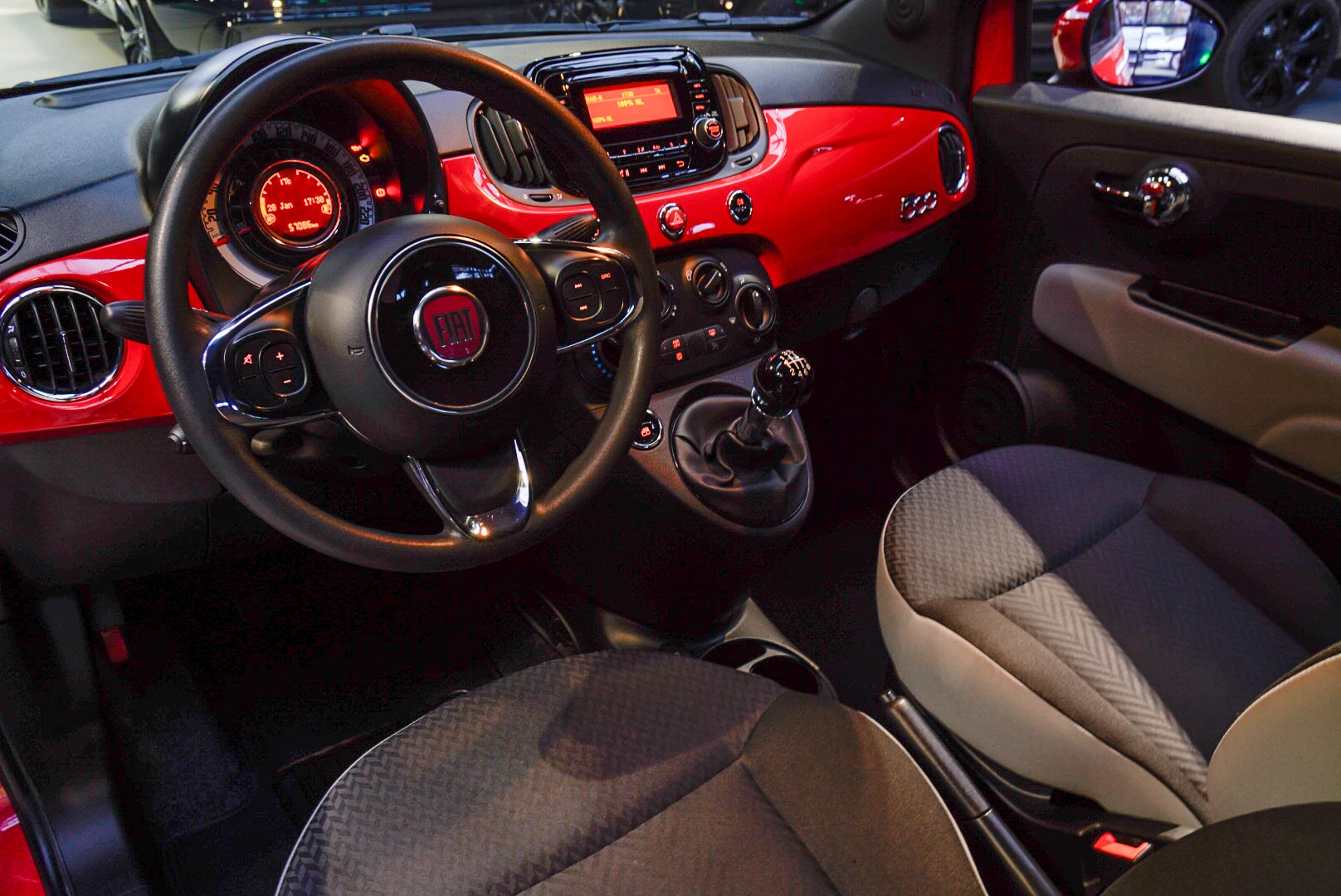 Hoofdafbeelding Fiat 500