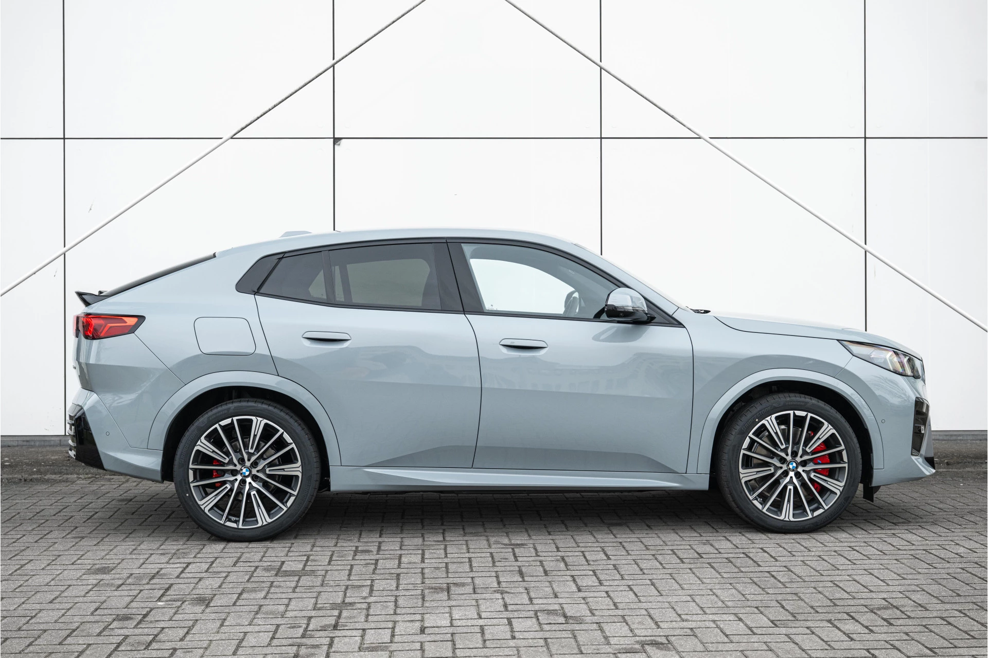 Hoofdafbeelding BMW iX2