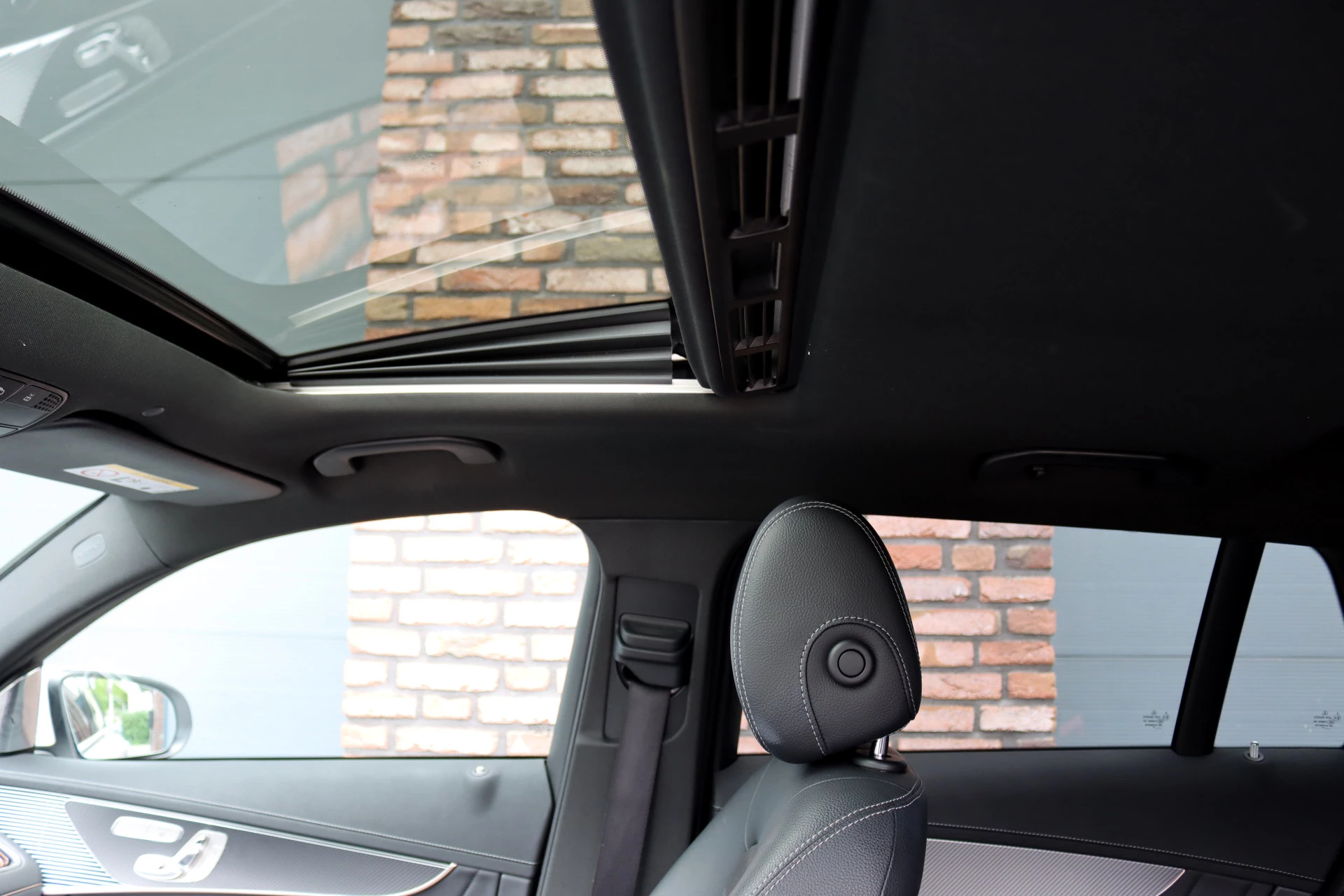 Hoofdafbeelding Mercedes-Benz EQC