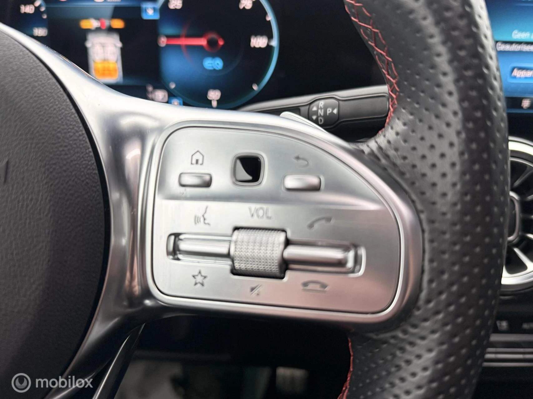 Hoofdafbeelding Mercedes-Benz EQB