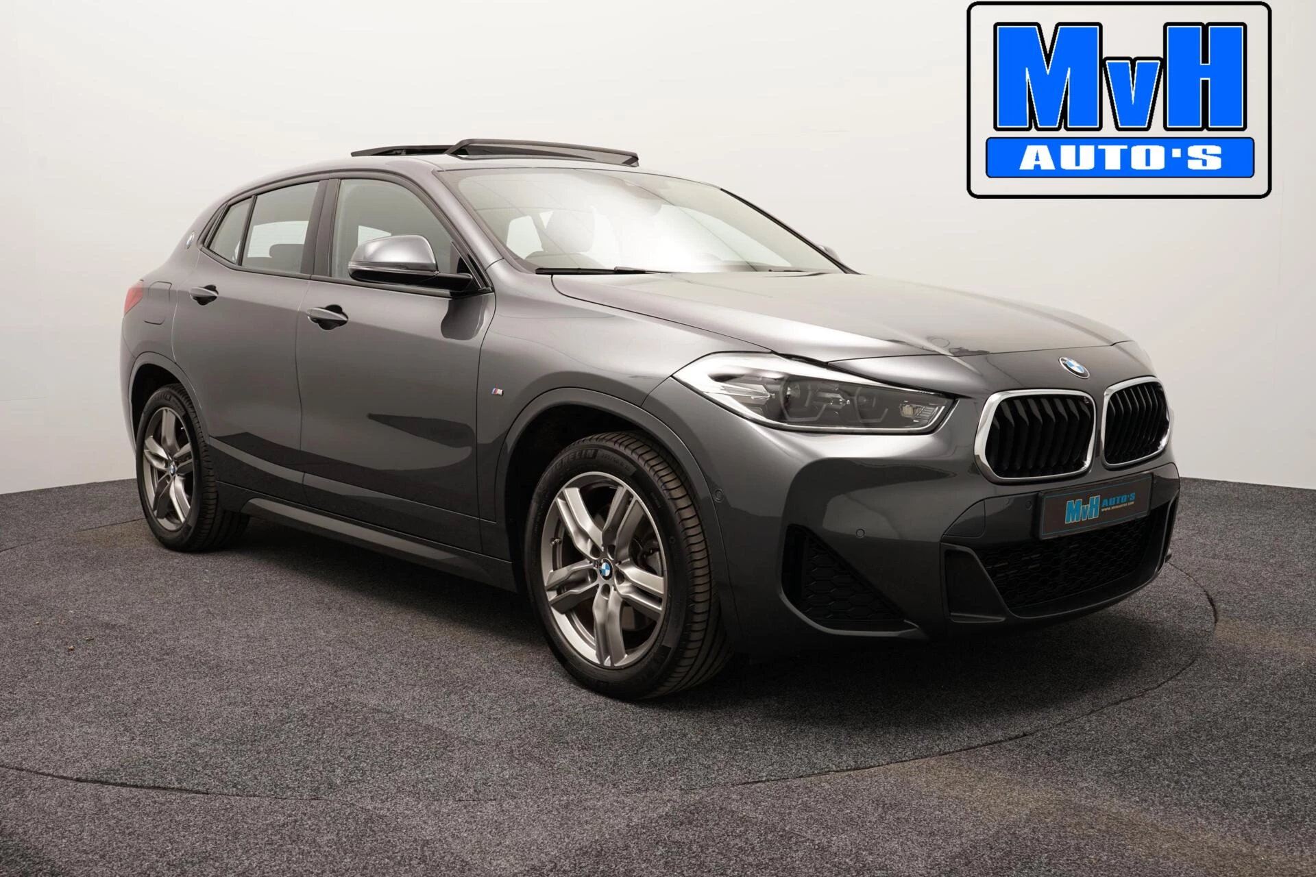 Hoofdafbeelding BMW X2