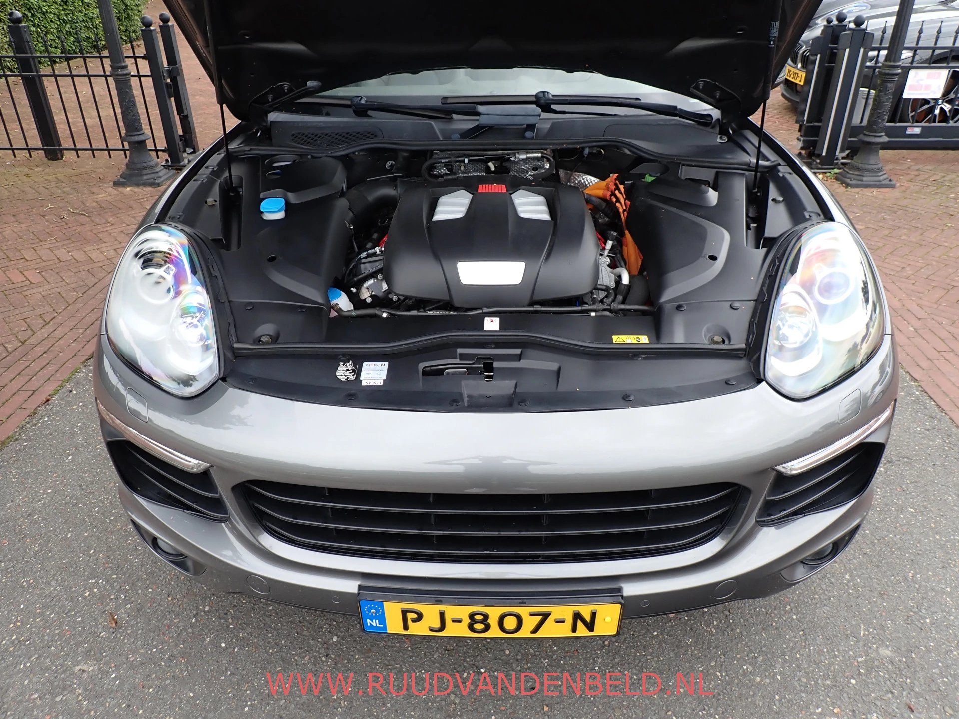 Hoofdafbeelding Porsche Cayenne