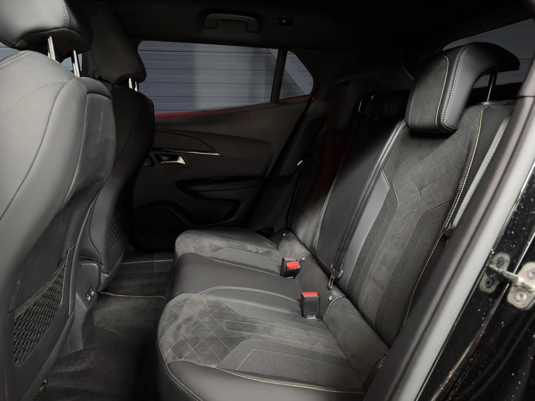 Hoofdafbeelding Peugeot e-2008