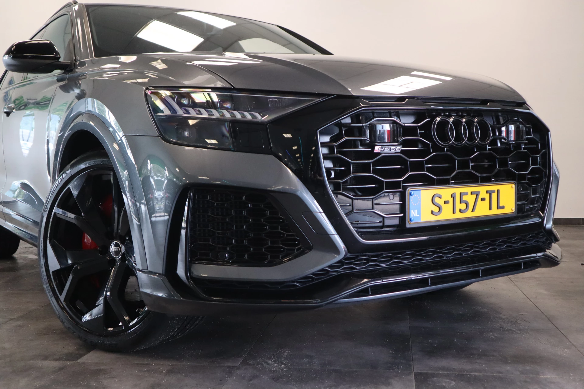 Hoofdafbeelding Audi Q8
