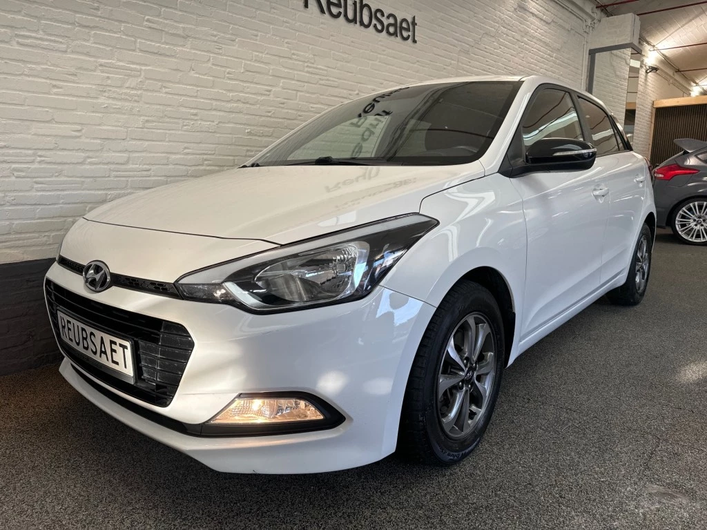 Hoofdafbeelding Hyundai i20