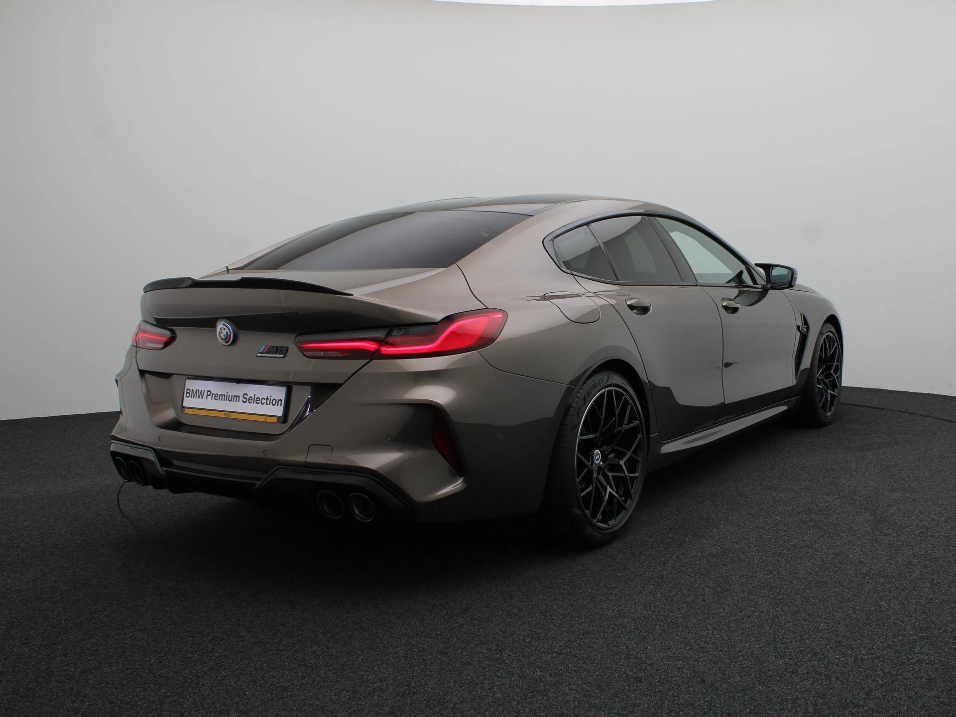 Hoofdafbeelding BMW M8