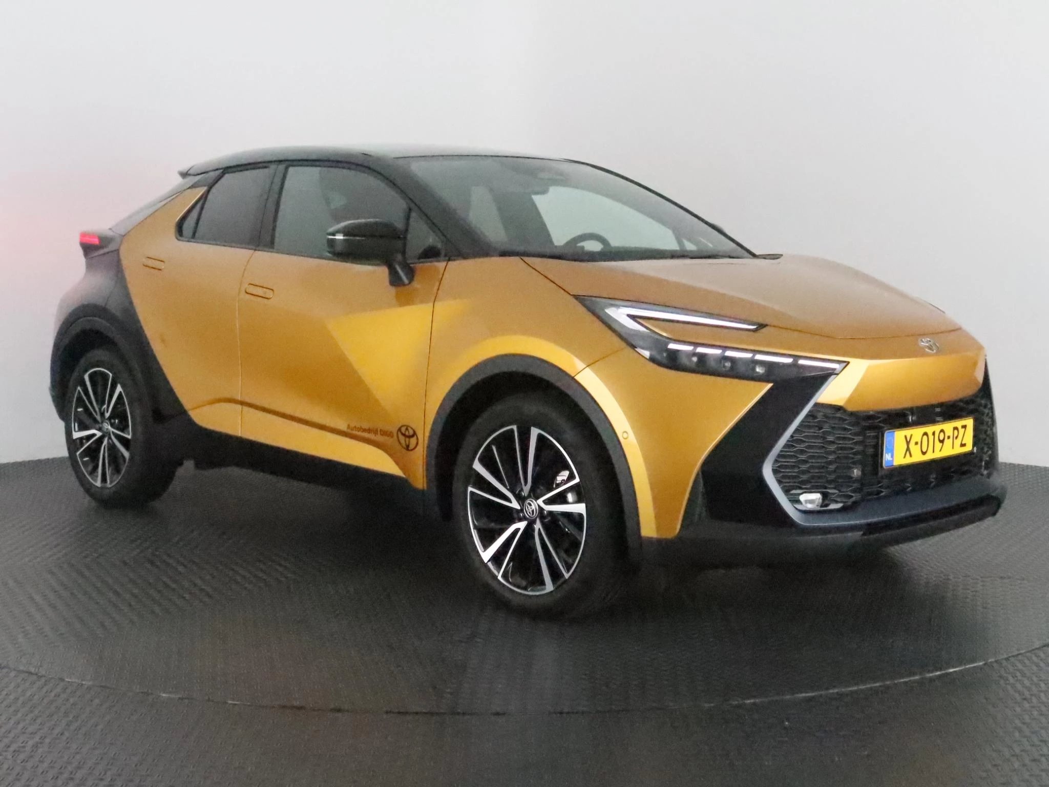 Hoofdafbeelding Toyota C-HR