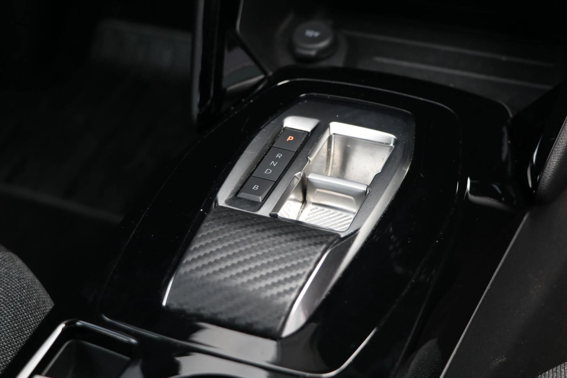 Hoofdafbeelding Peugeot e-2008