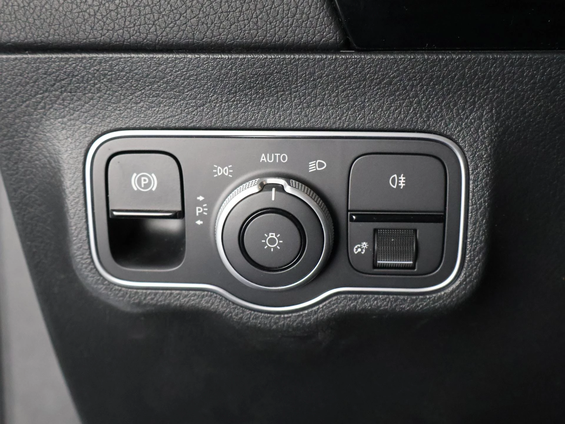 Hoofdafbeelding Mercedes-Benz EQA