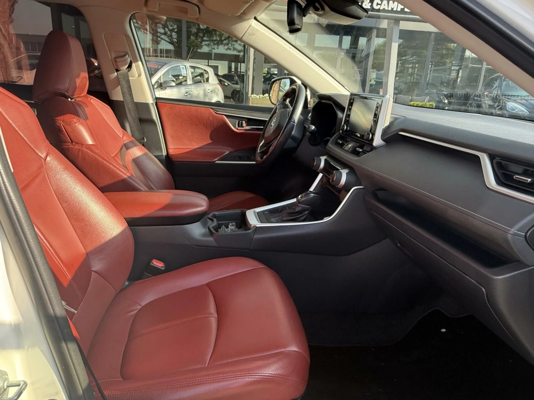 Hoofdafbeelding Toyota RAV4