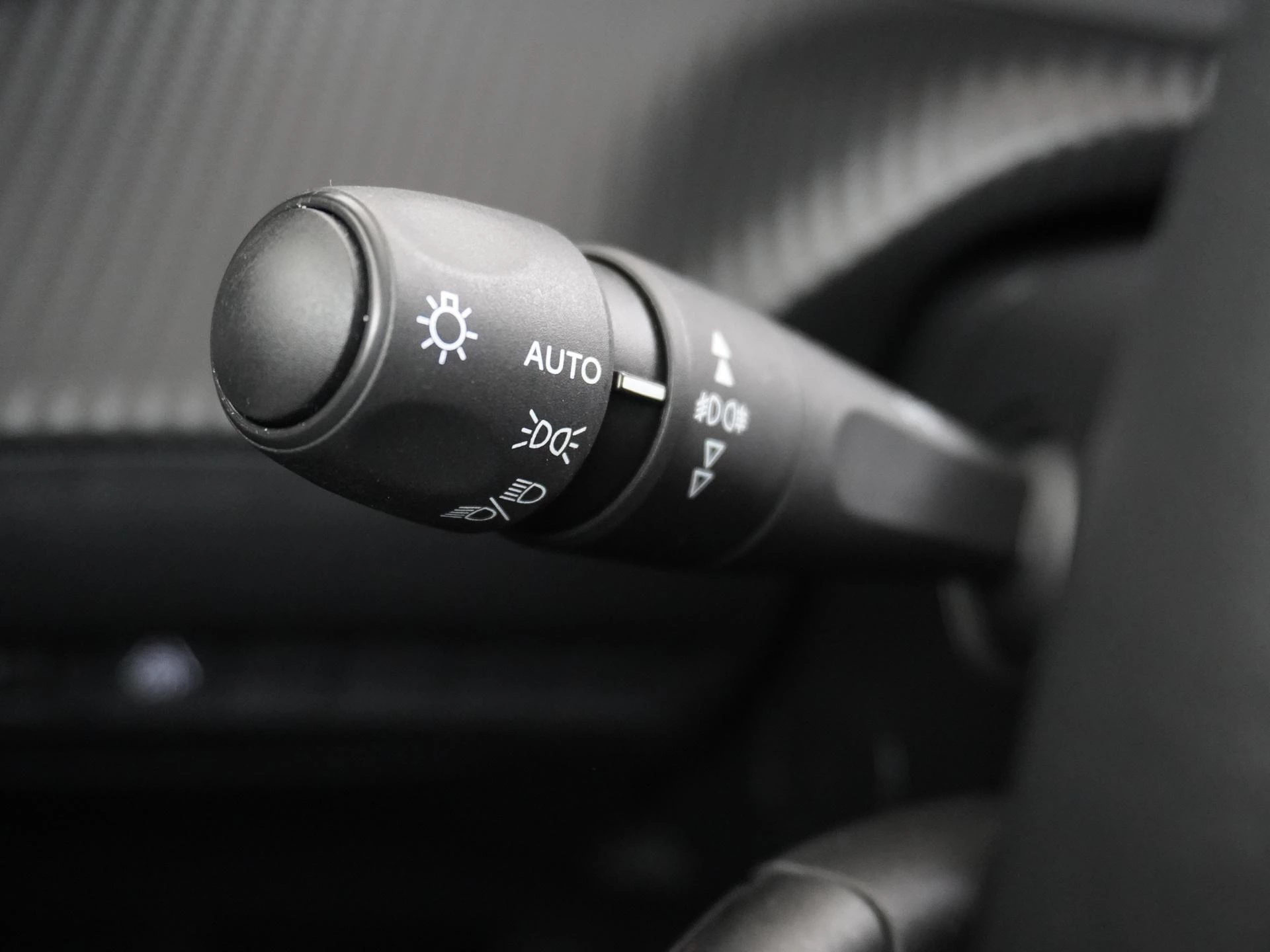 Hoofdafbeelding Peugeot e-2008