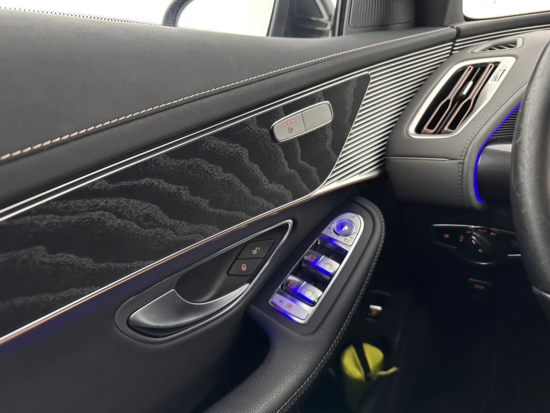 Hoofdafbeelding Mercedes-Benz EQC