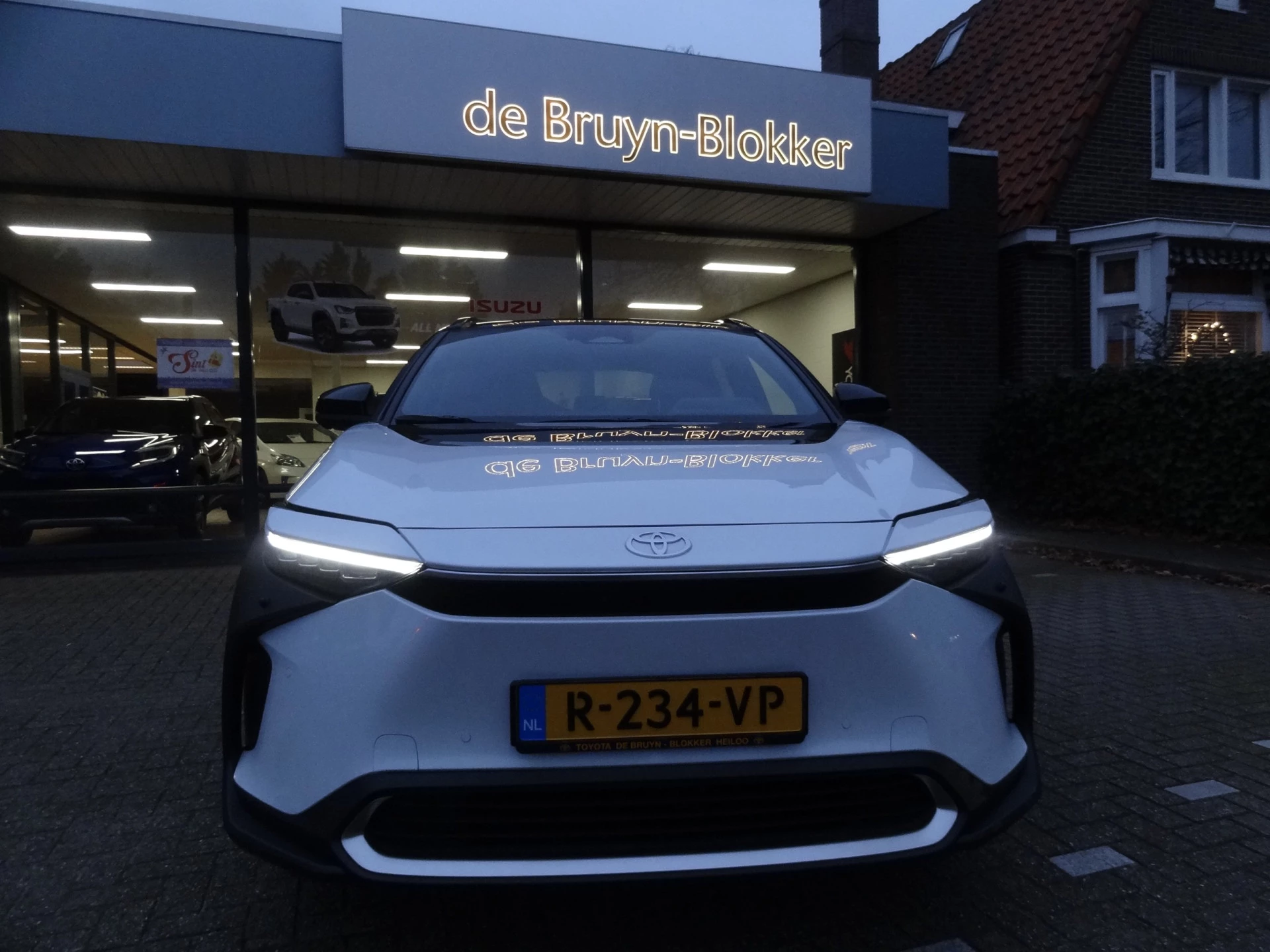 Hoofdafbeelding Toyota bZ4X