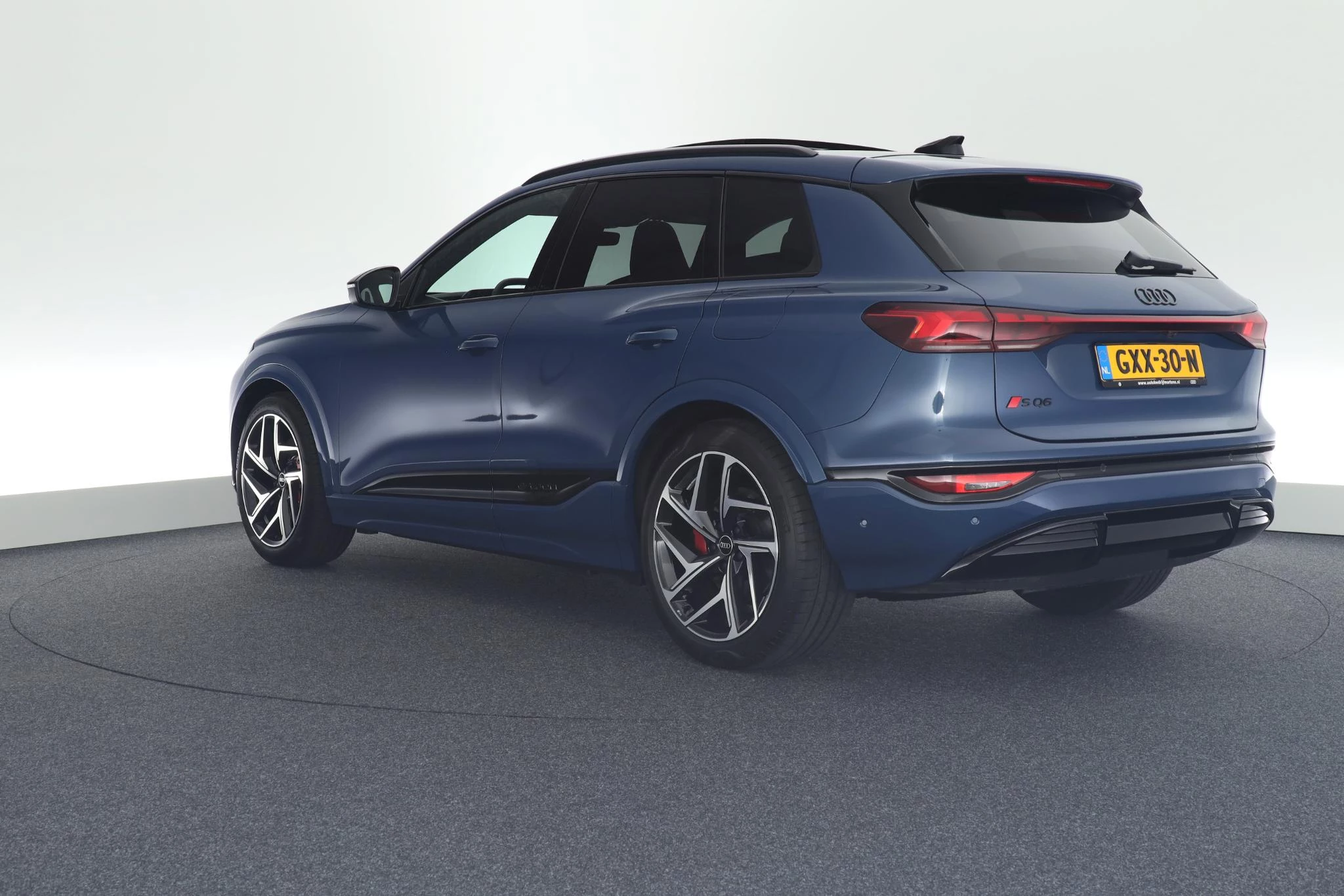 Hoofdafbeelding Audi SQ6