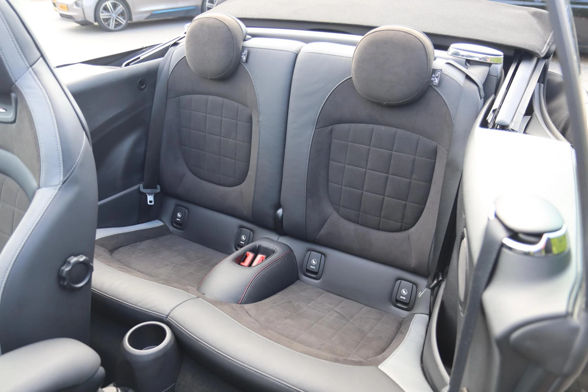 Hoofdafbeelding MINI Cooper Cabrio
