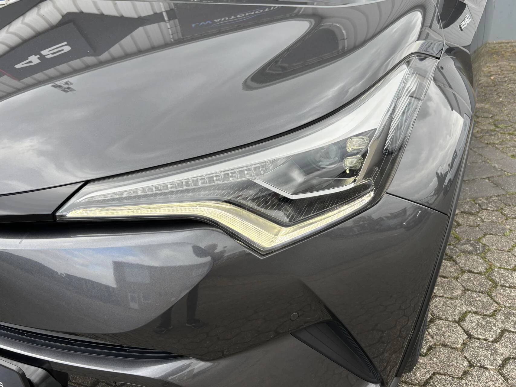 Hoofdafbeelding Toyota C-HR