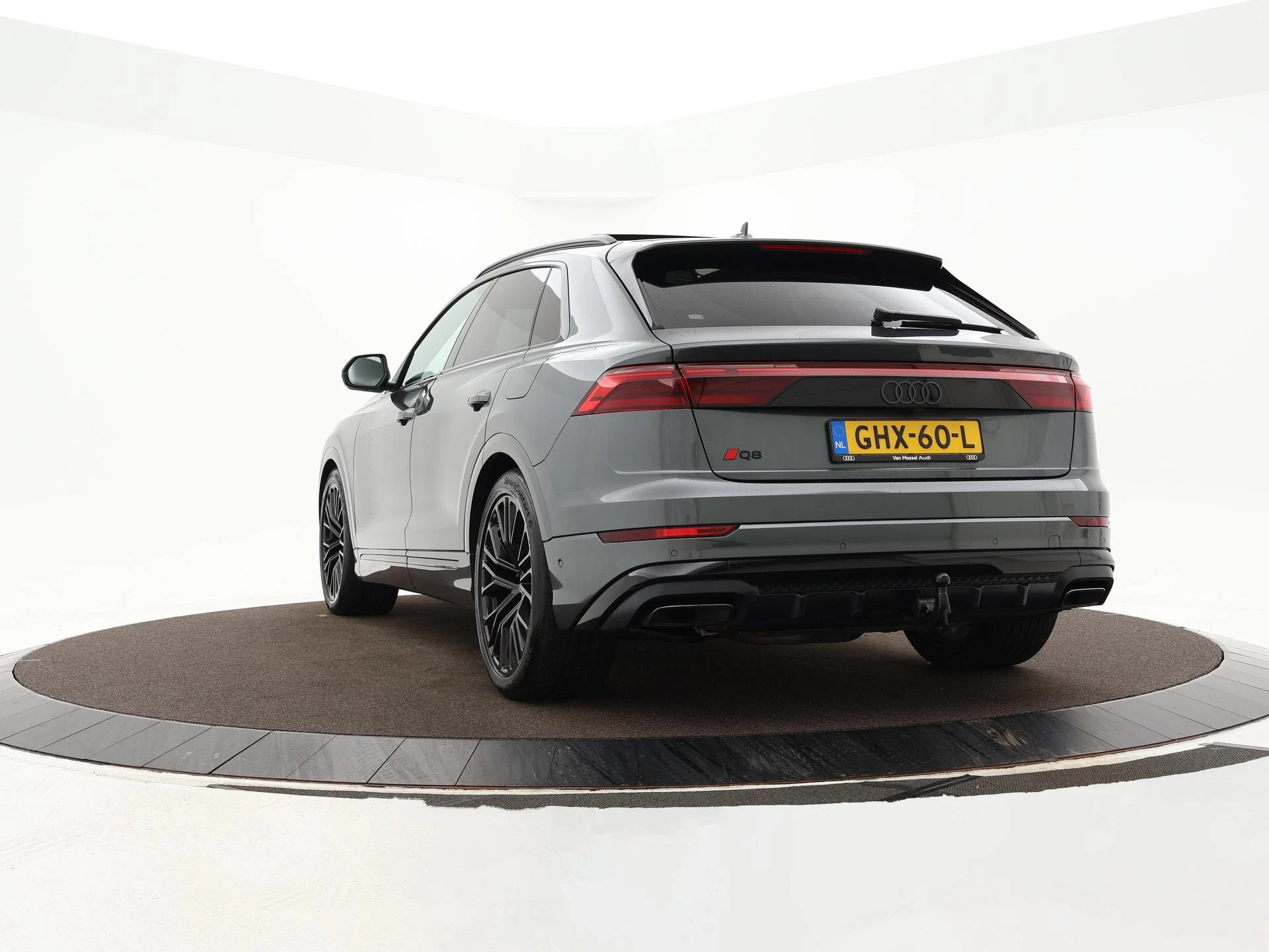 Hoofdafbeelding Audi Q8