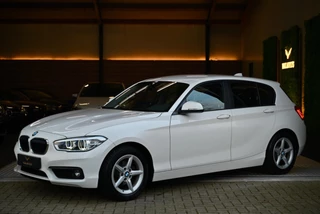 BMW 1-serie 116i High Executive - Lederen Sportstoelen - LED - Stoelverwarming - Trekhaak - Navigatie Professional -