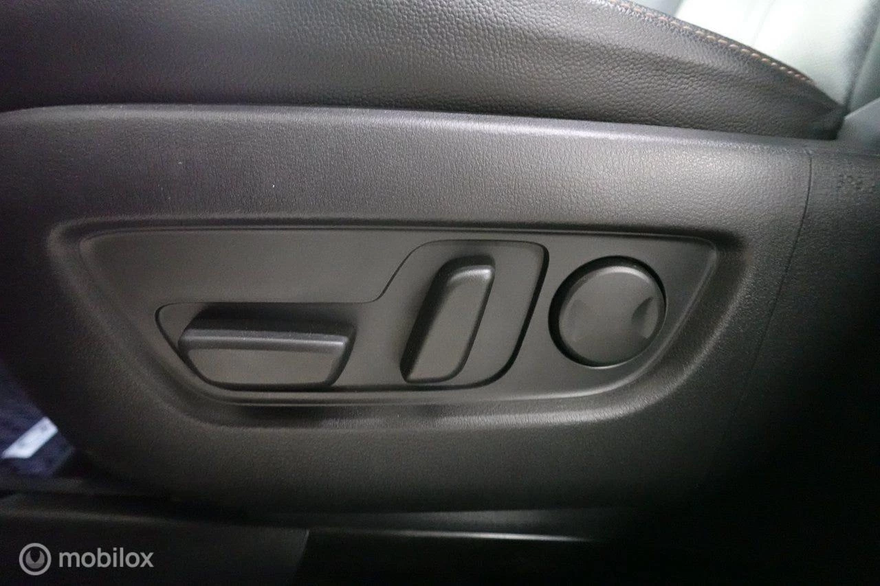 Hoofdafbeelding Mazda CX-60