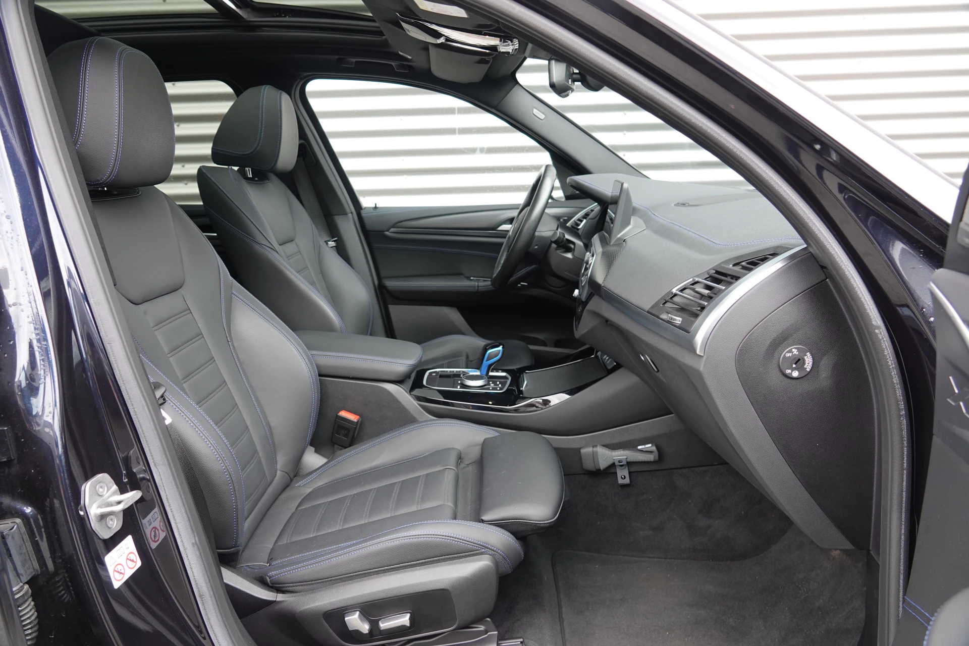 Hoofdafbeelding BMW iX3
