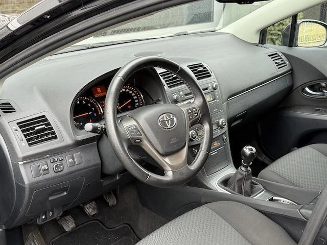 Hoofdafbeelding Toyota Avensis