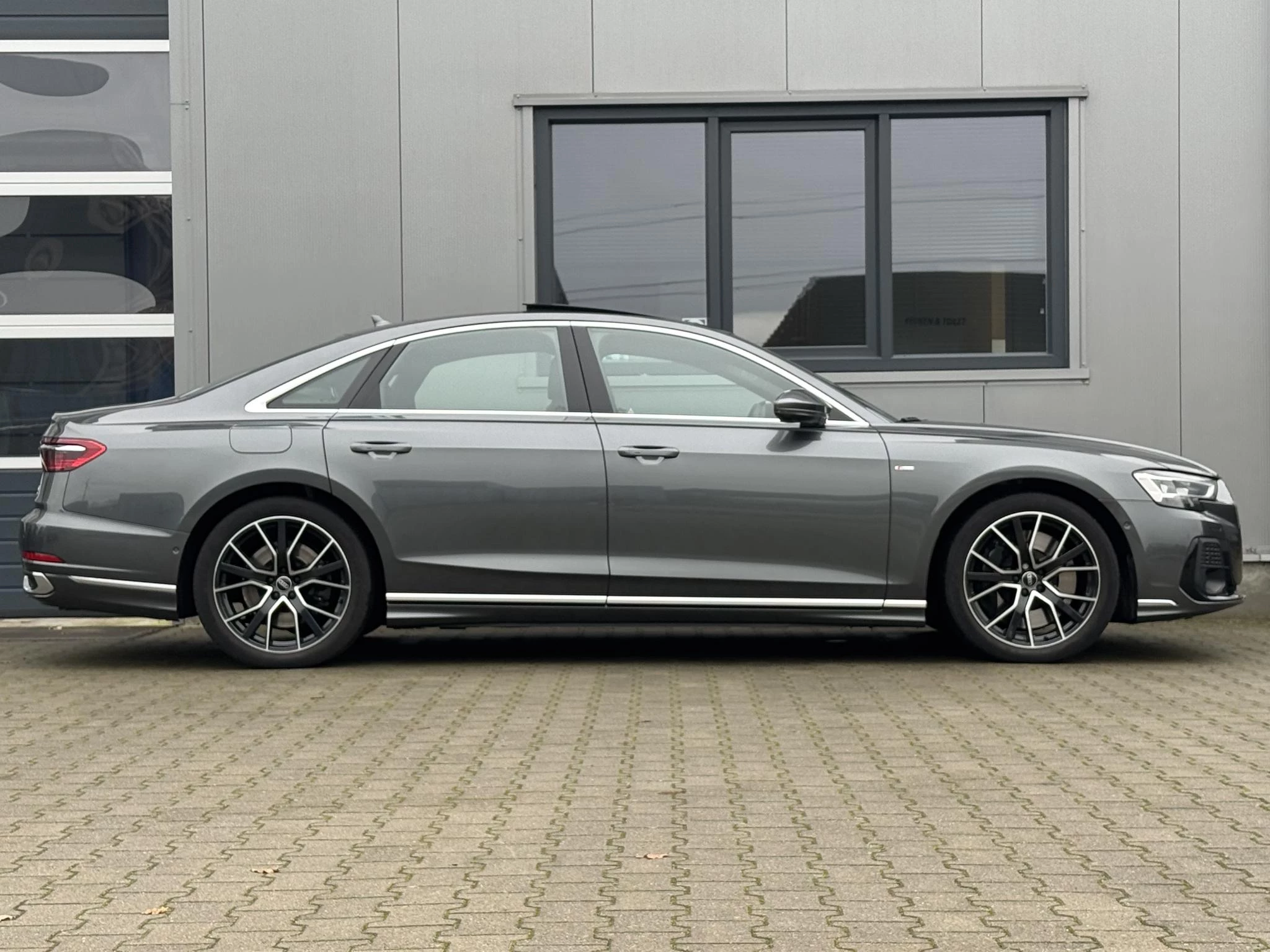 Hoofdafbeelding Audi A8