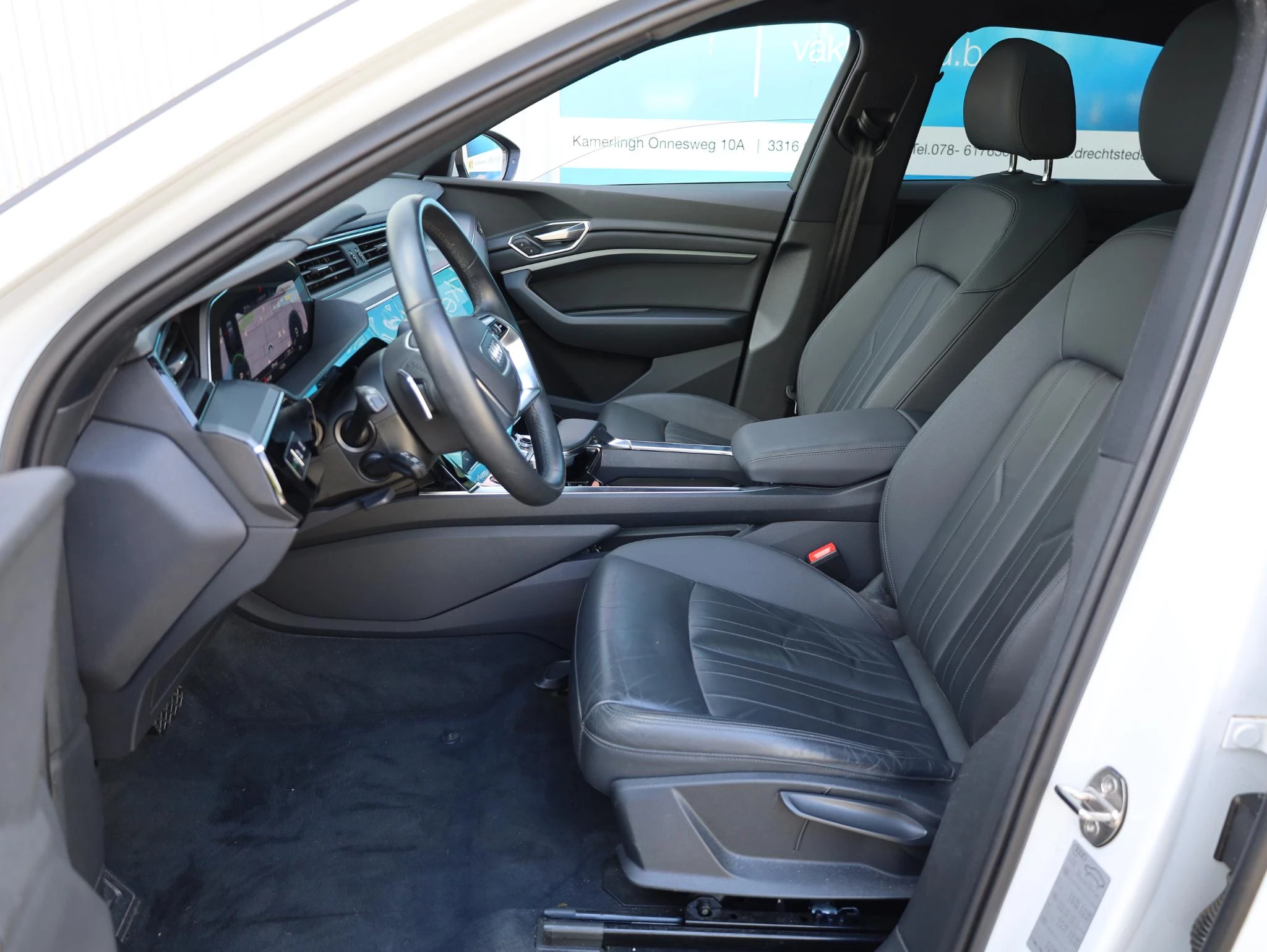 Hoofdafbeelding Audi e-tron