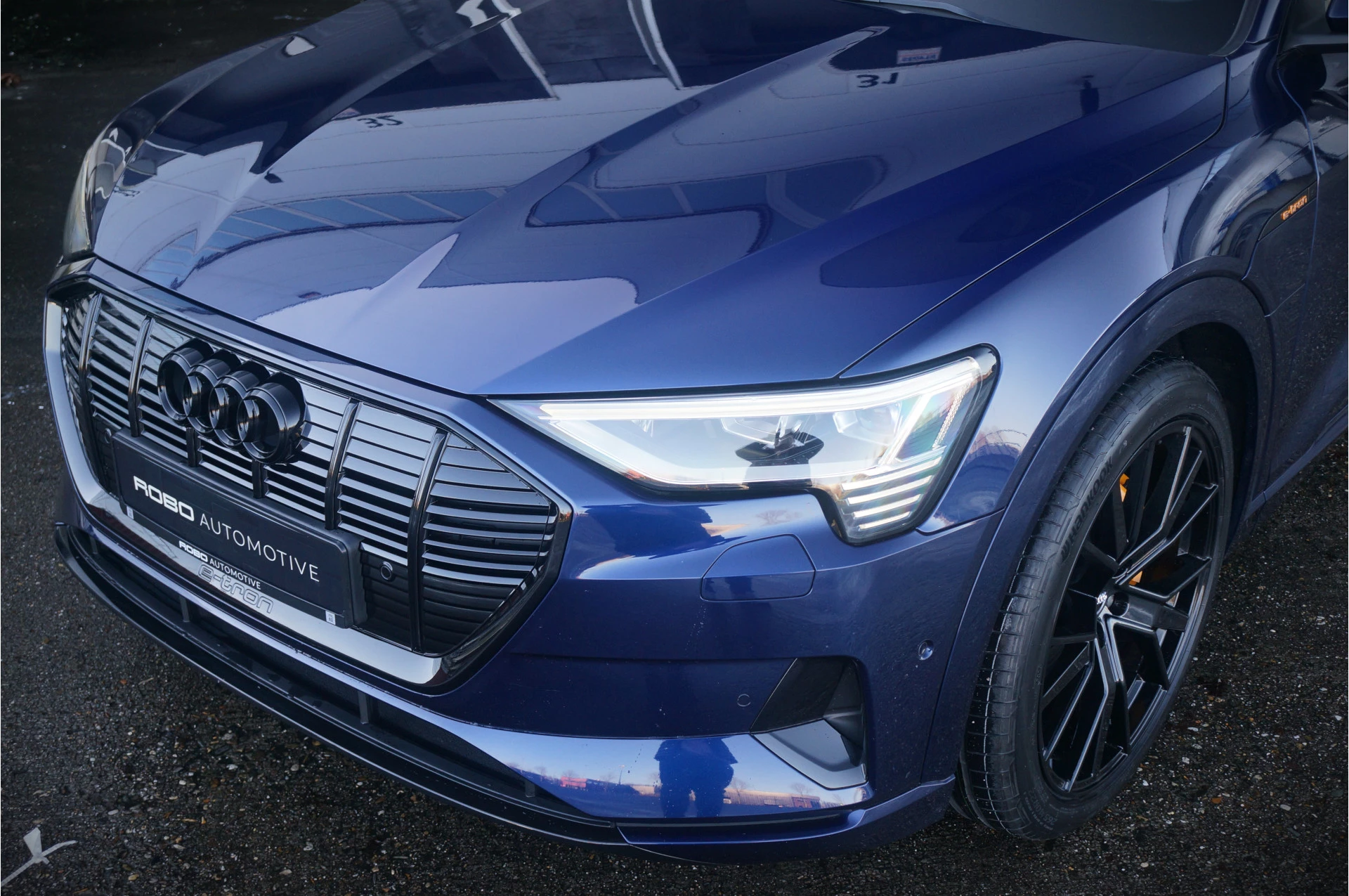 Hoofdafbeelding Audi e-tron