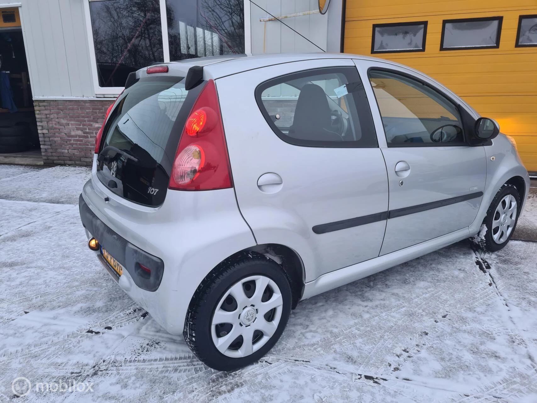 Hoofdafbeelding Peugeot 107