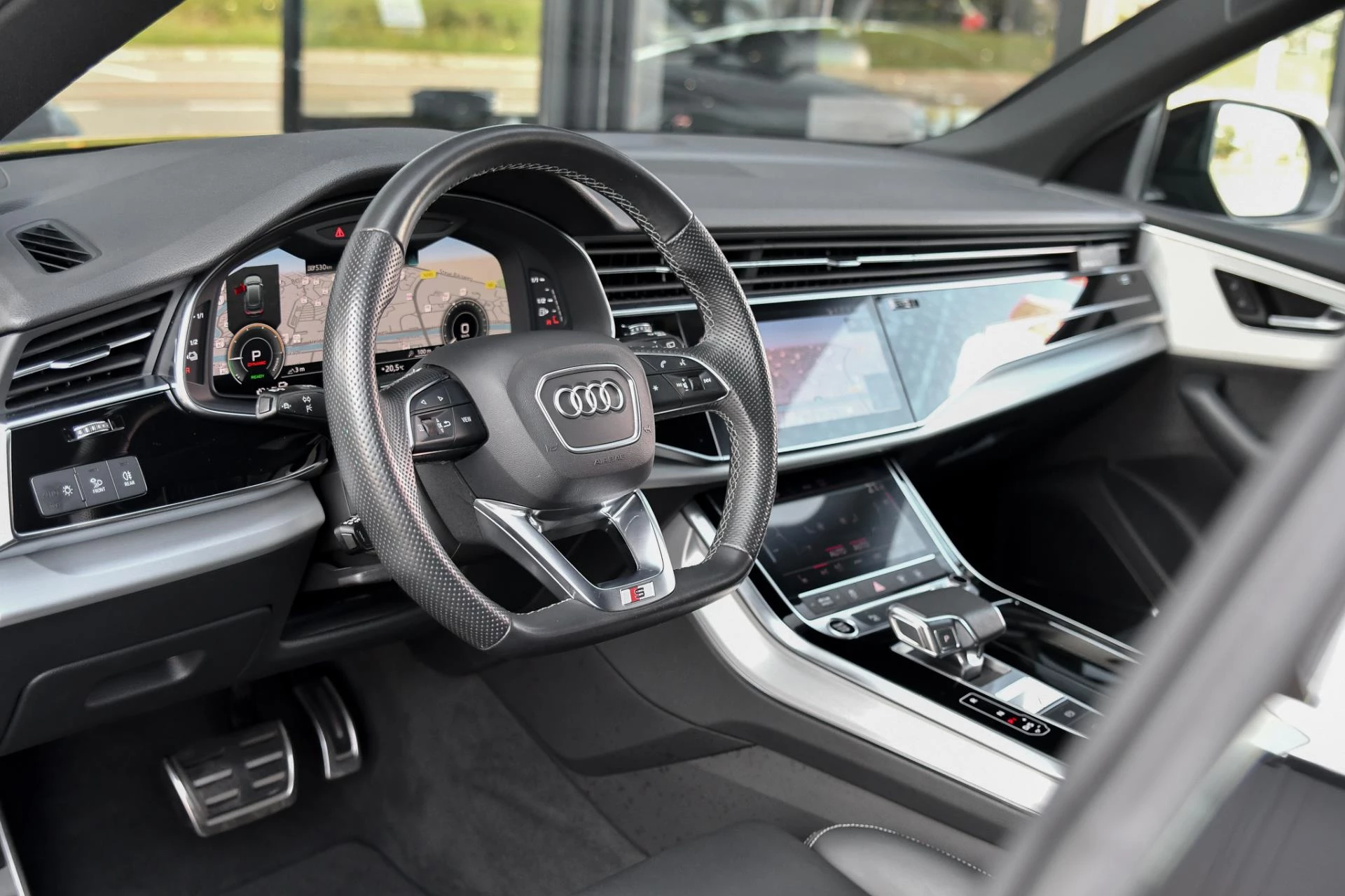 Hoofdafbeelding Audi Q8