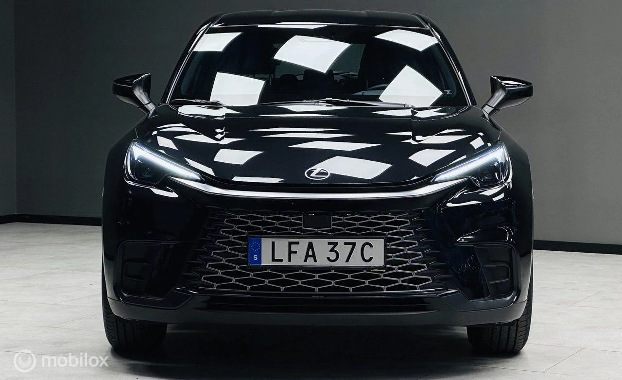 Hoofdafbeelding Lexus LBX