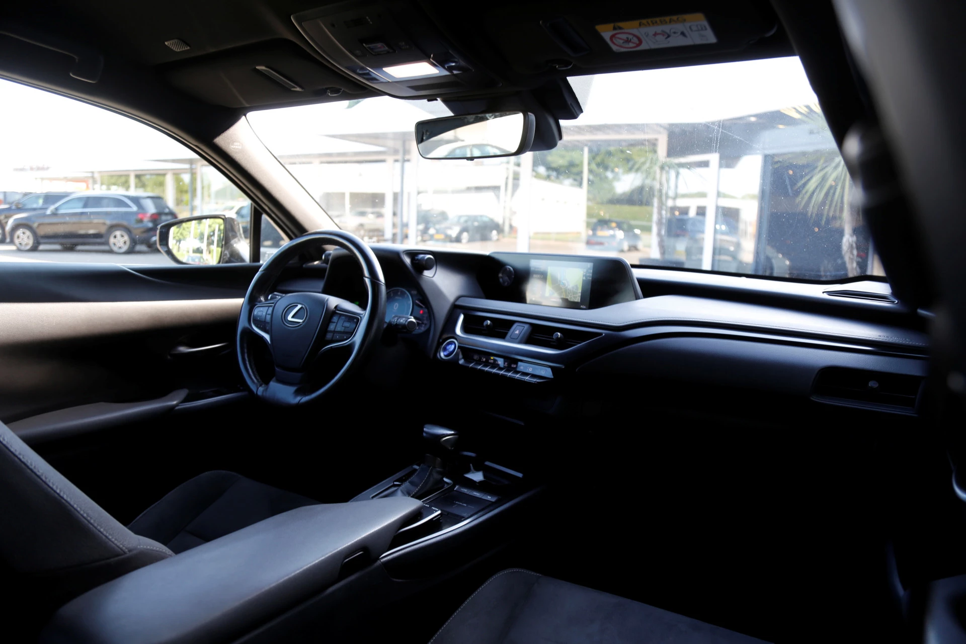 Hoofdafbeelding Lexus UX