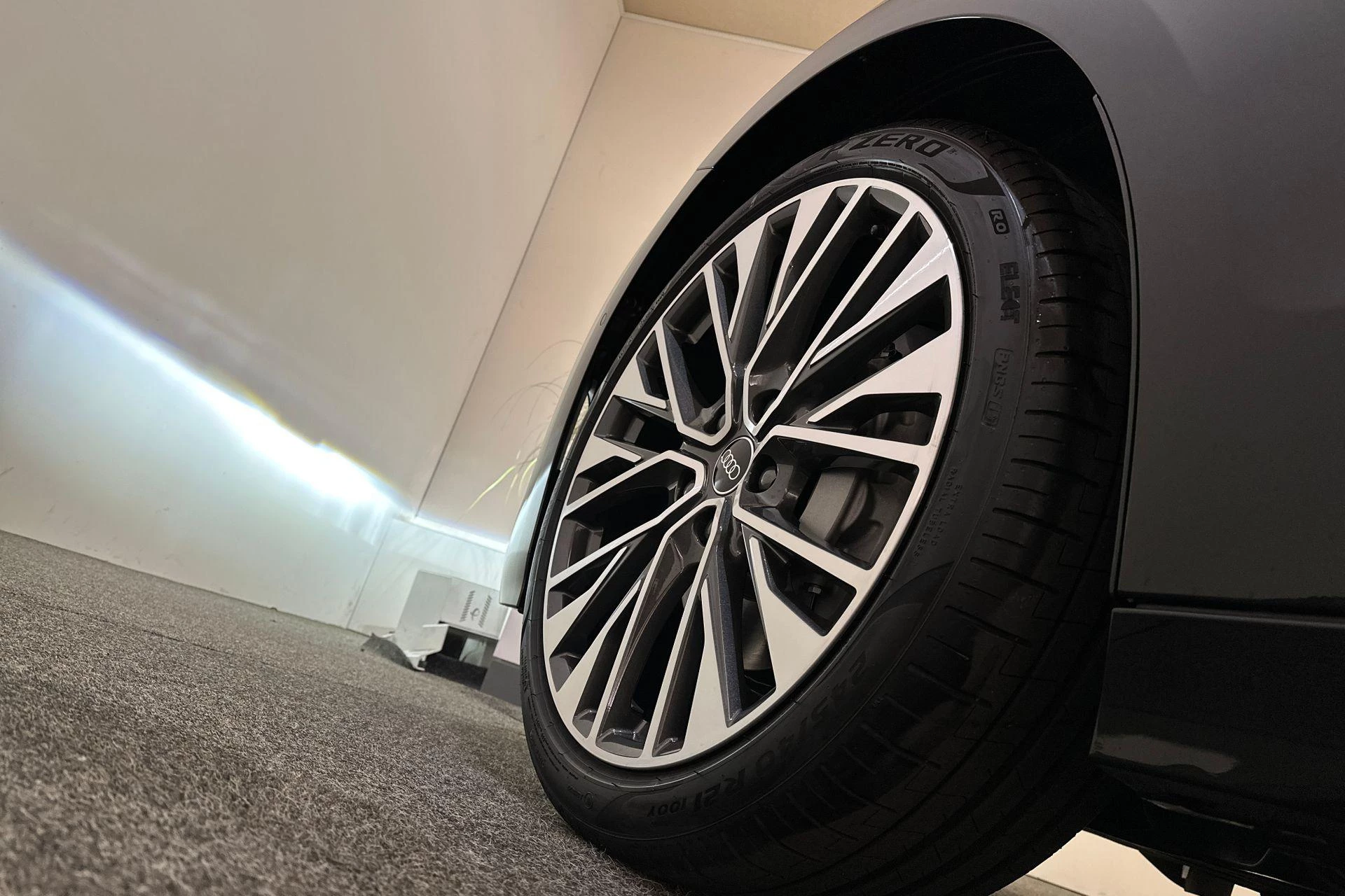 Hoofdafbeelding Audi A6 e-tron